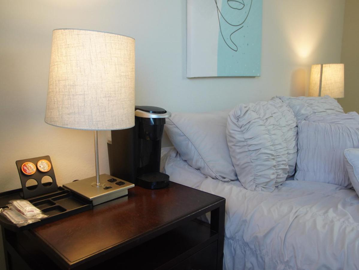 Luxury Private Beach Water-Side Ocean Baby Escape!! Apartment Pompano Beach Exterior photo
